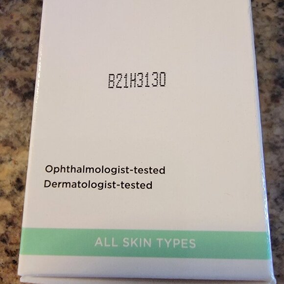 Two for $30 Dr Brandt Clean Biotic PH-Balanced Yogurt Cleanser Chlorophyll NIB - Picture 10 of 11